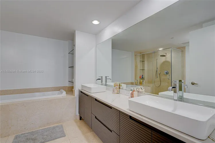 Icon Brickell I #4809 image #23