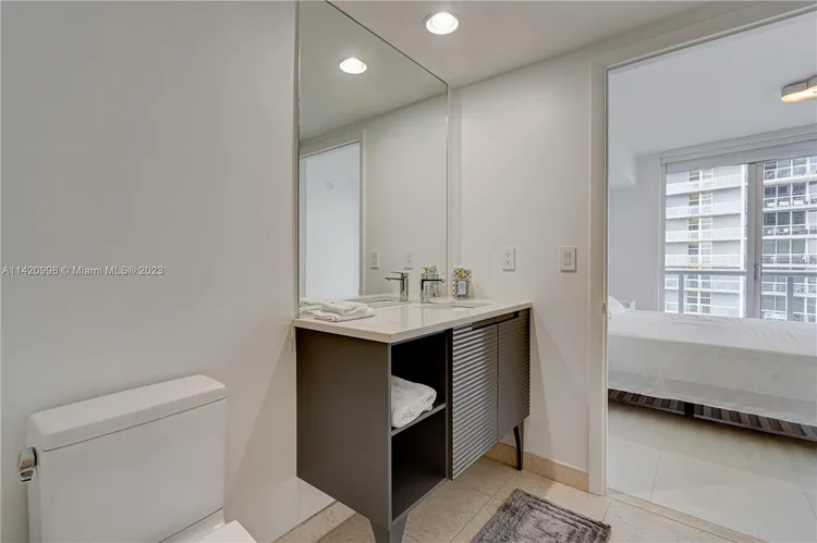 Icon Brickell I #4809 image #29