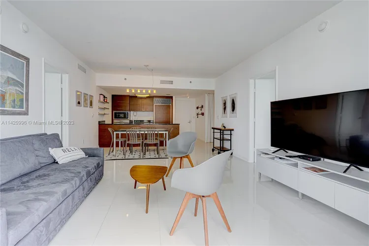 Icon Brickell I #4809 image #9