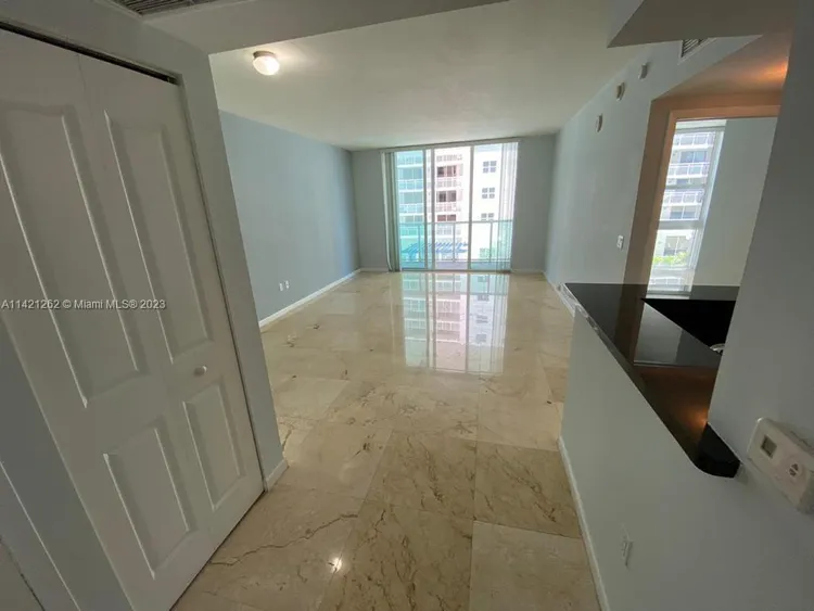 Solaris at Brickell #1406 image #15