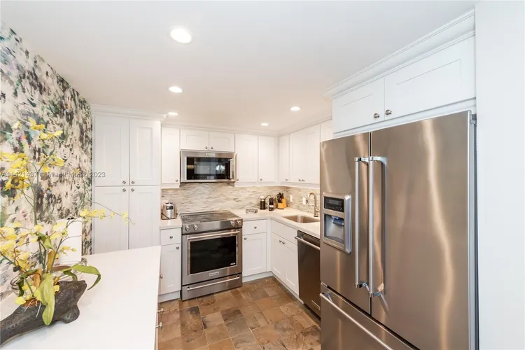 Biltmore II #306 image #10