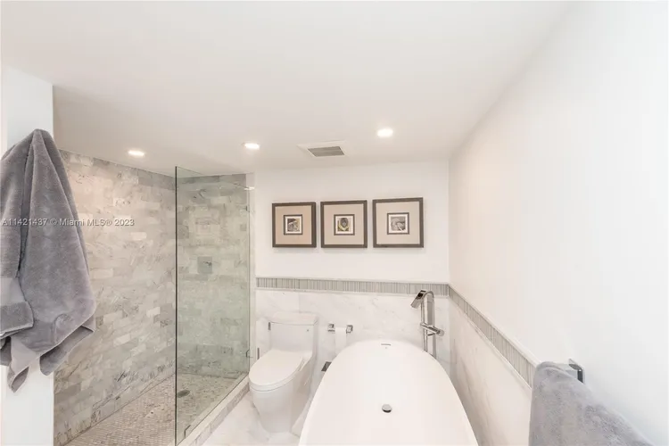 Biltmore II #306 image #15