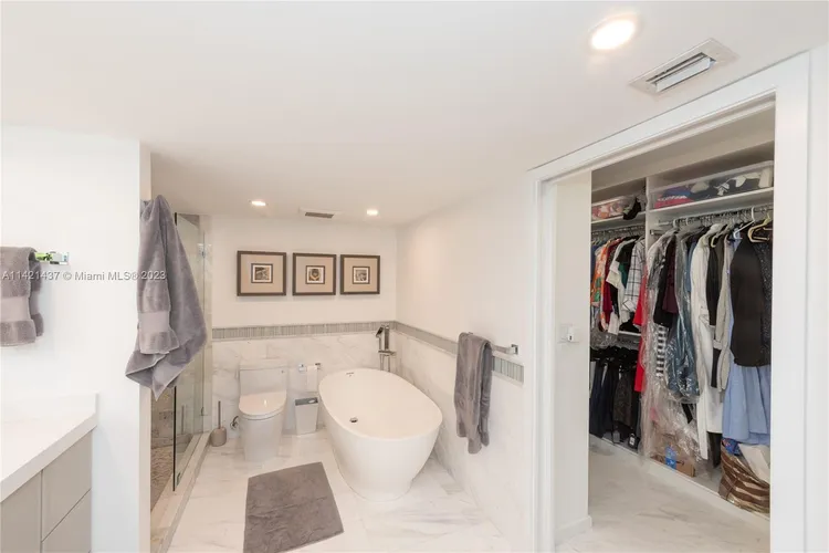 Biltmore II #306 image #16