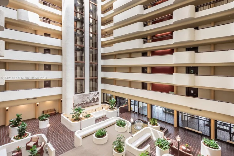 Biltmore II #306 image #25