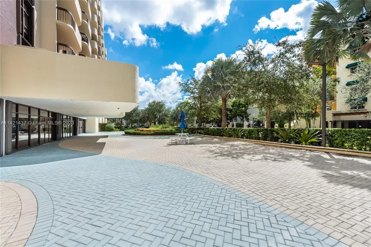 Biltmore II #306 image #31