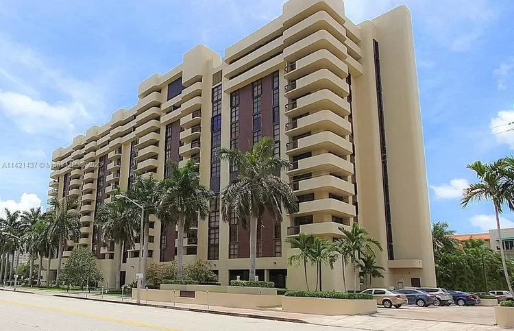 Biltmore II #306 image #34