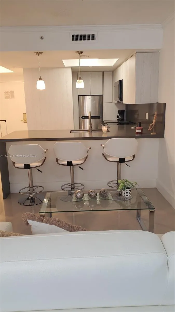 The Mutiny #716 image #10