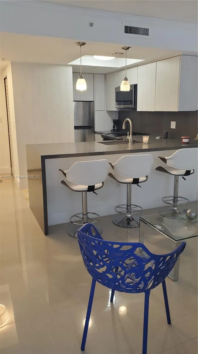 The Mutiny #716 image #9