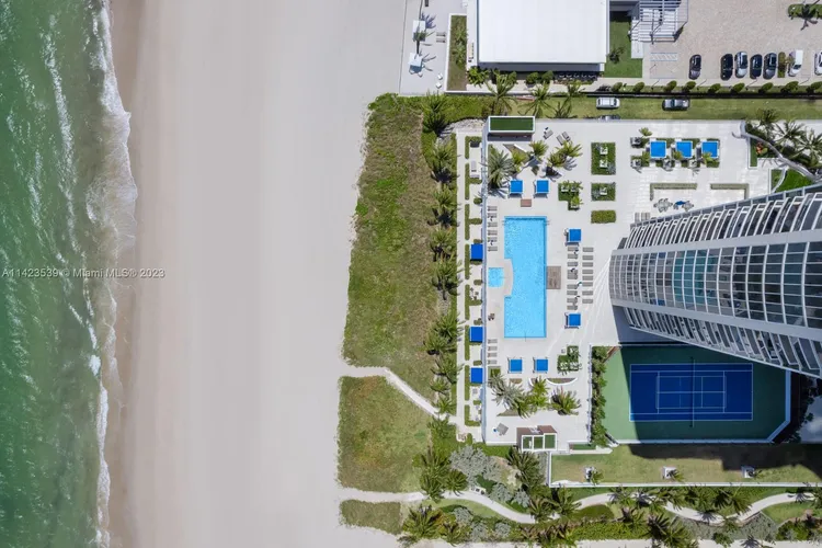 Ocean Three #3405 image #19