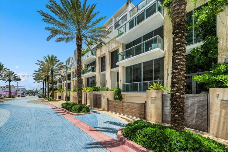 Ocean Seven #6 image #39