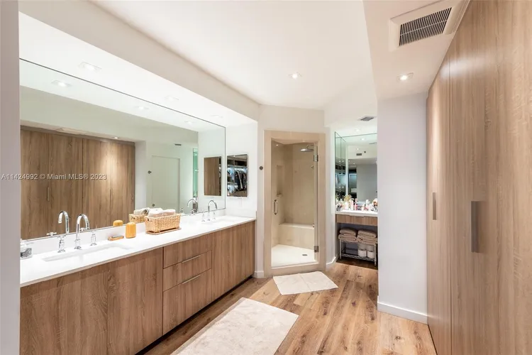 Ocean Club - Ocean Tower One #1506 image #14