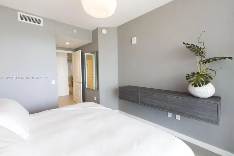 Canvas #1516 image #6