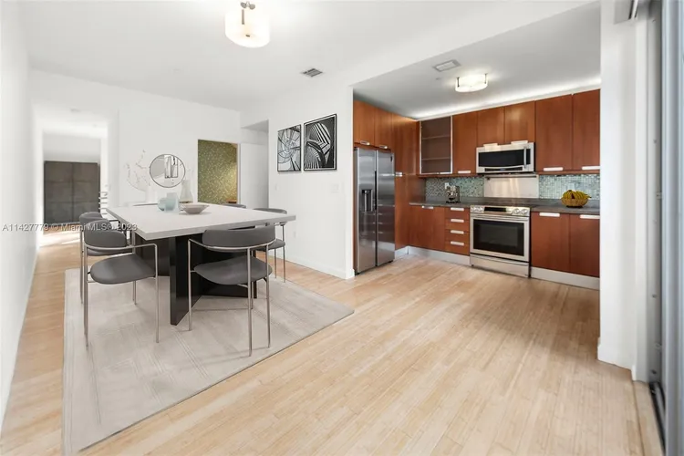 Avanti Miami Beach #163-2 image #14