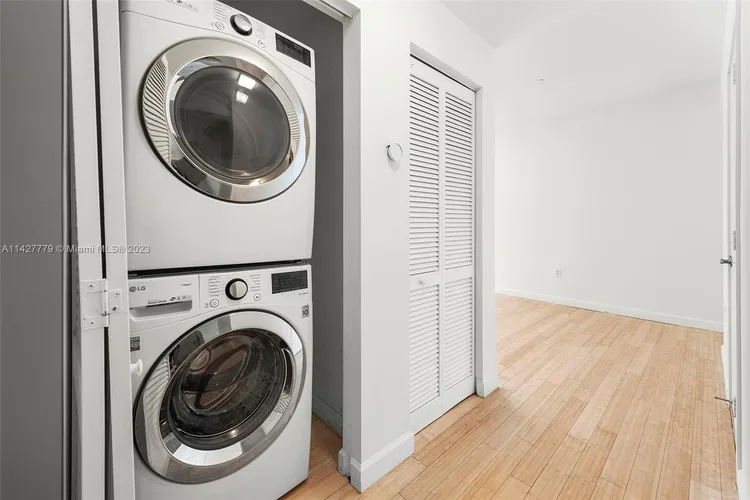 Avanti Miami Beach #163-2 image #19