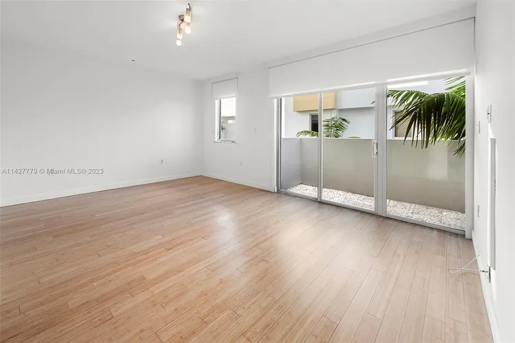 Avanti Miami Beach #163-2 image #22