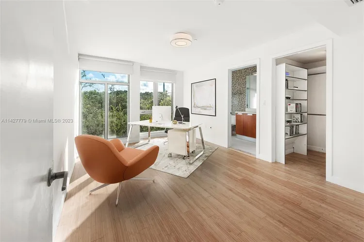 Avanti Miami Beach #163-2 image #28