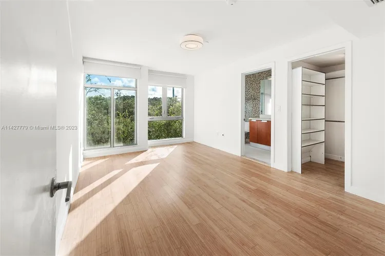 Avanti Miami Beach #163-2 image #29