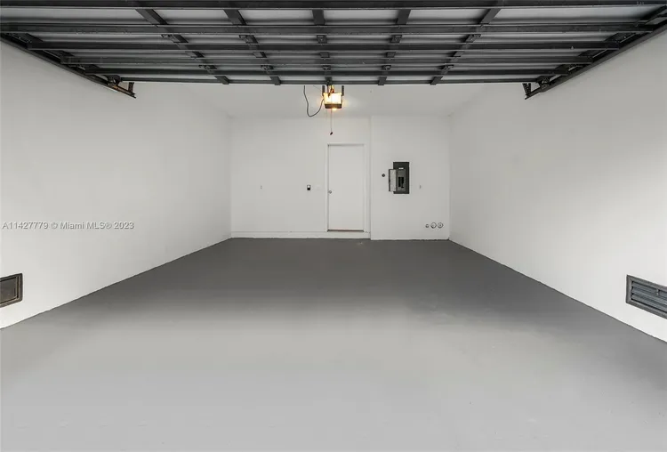 Avanti Miami Beach #163-2 image #32