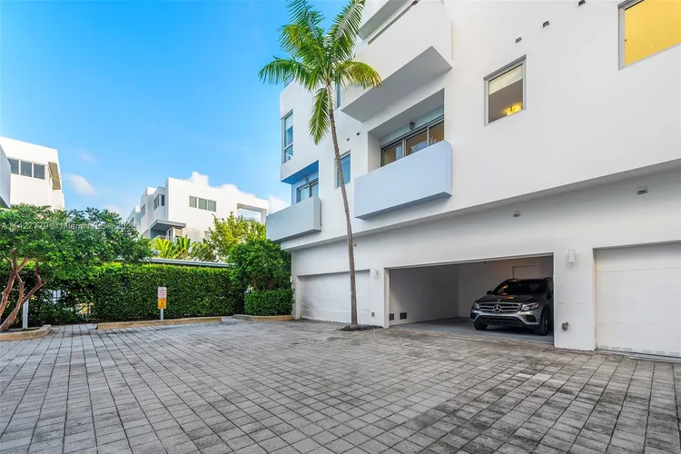 Avanti Miami Beach #163-2 image #34