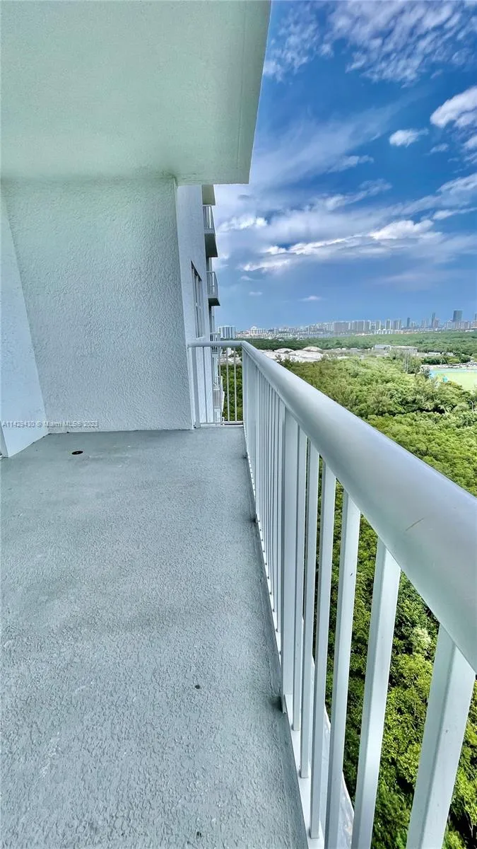 One Fifty One At Biscayne #1905 image #13