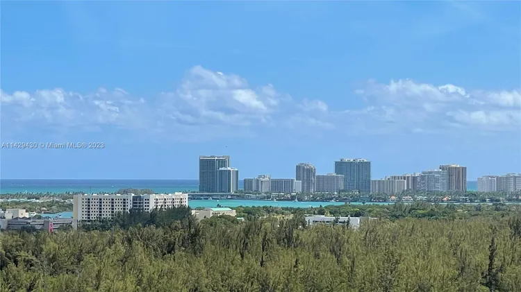 One Fifty One At Biscayne #1905 image #18