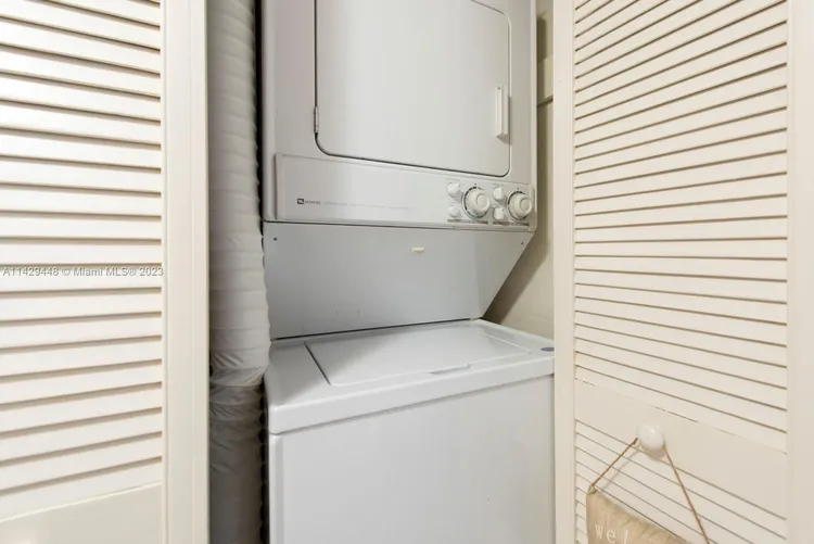 Ocean Summit #1004 image #17