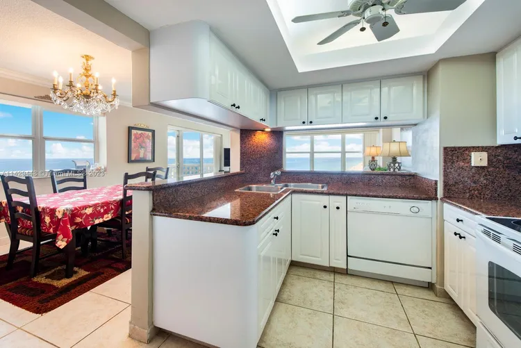 Ocean Summit #1004 image #8