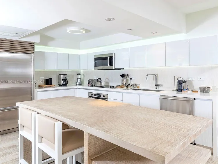 1 Hotel & Homes #1006 image #10