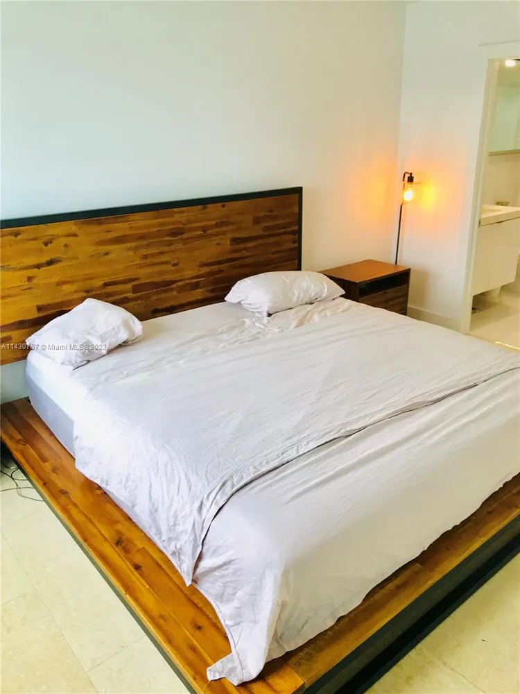 Floridian #1207 image #12