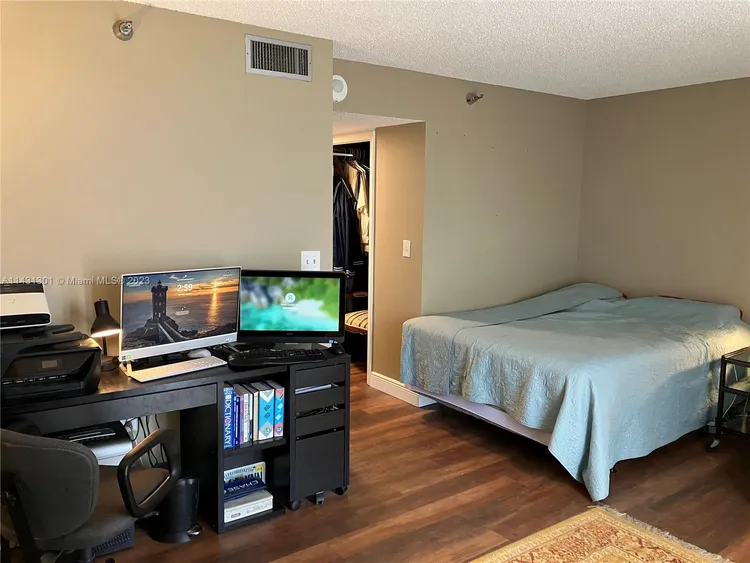 Tropicana #602 image #20