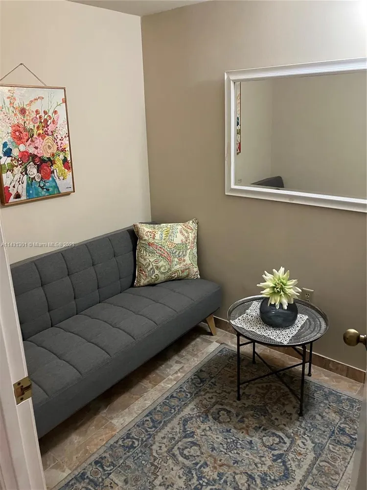 Tropicana #602 image #23