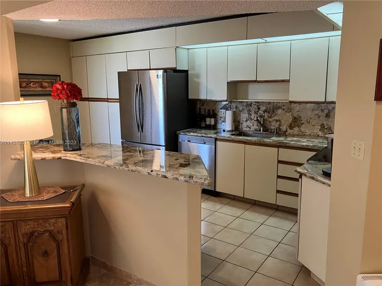 Tropicana #602 image #9