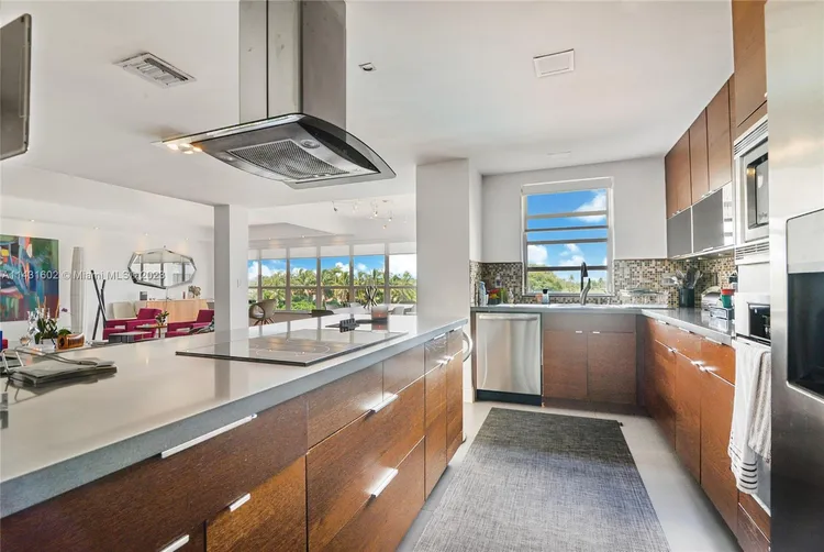 Blair House #4D image #7