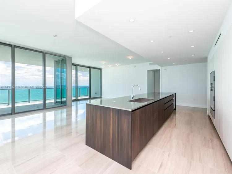 L' Atelier #701 image #12