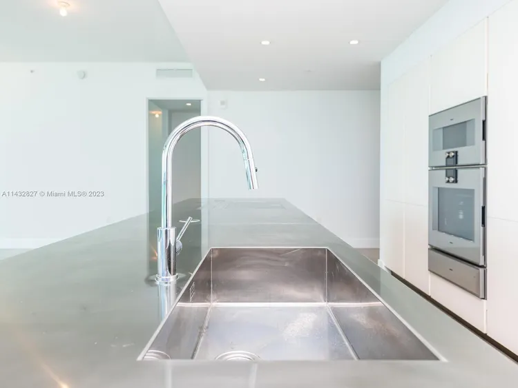 L' Atelier #701 image #13