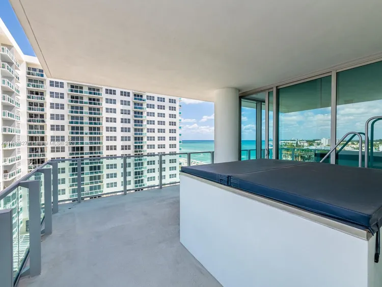 L' Atelier #701 image #43