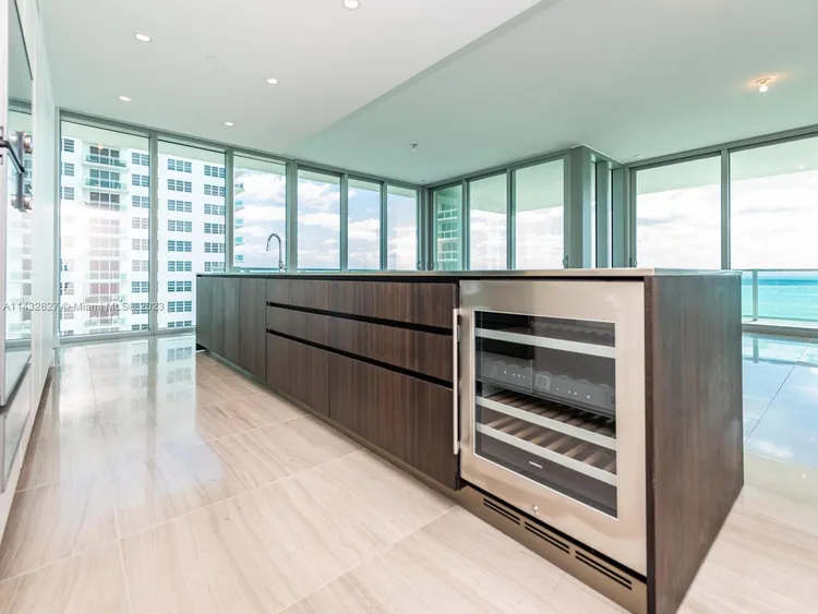 L' Atelier #701 image #9