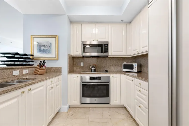 Ritz-Carlton Coconut Grove #705 image #7