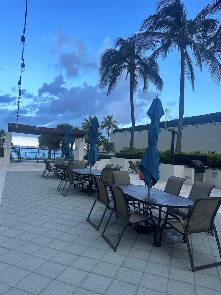 Riviera #608 image #11