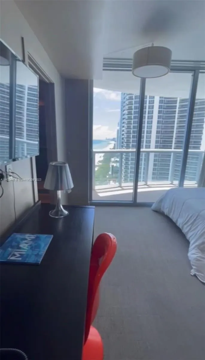 Sole #1802 image #29