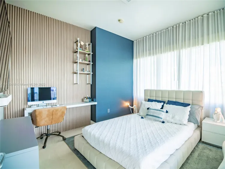 Gorlin at Aqua #701 image #20