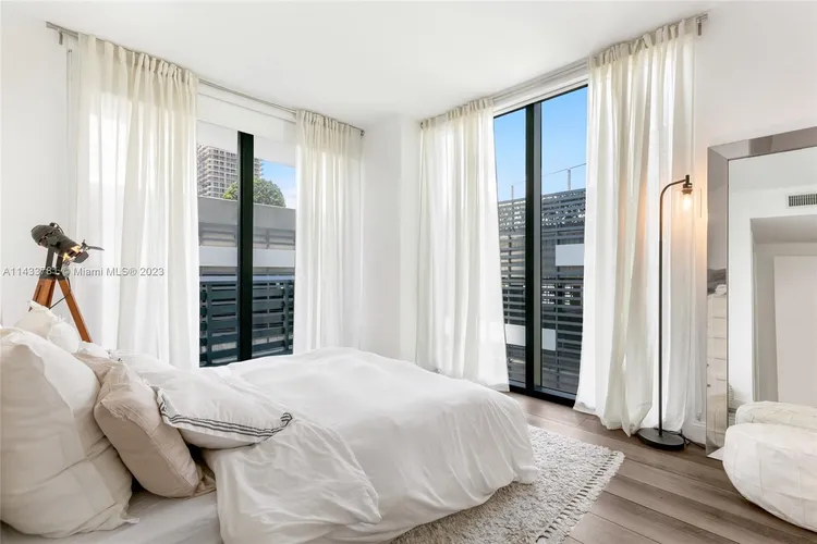 Icon Bay #601 image #13