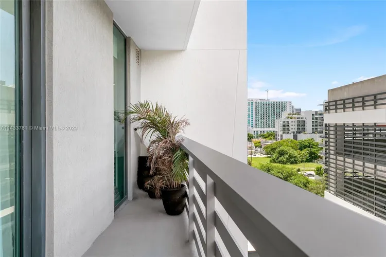 Icon Bay #601 image #21