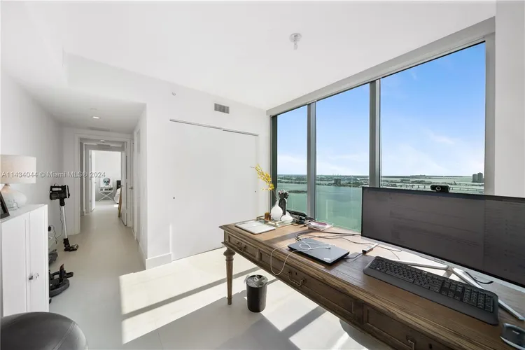 One Paraiso #4401 image #11