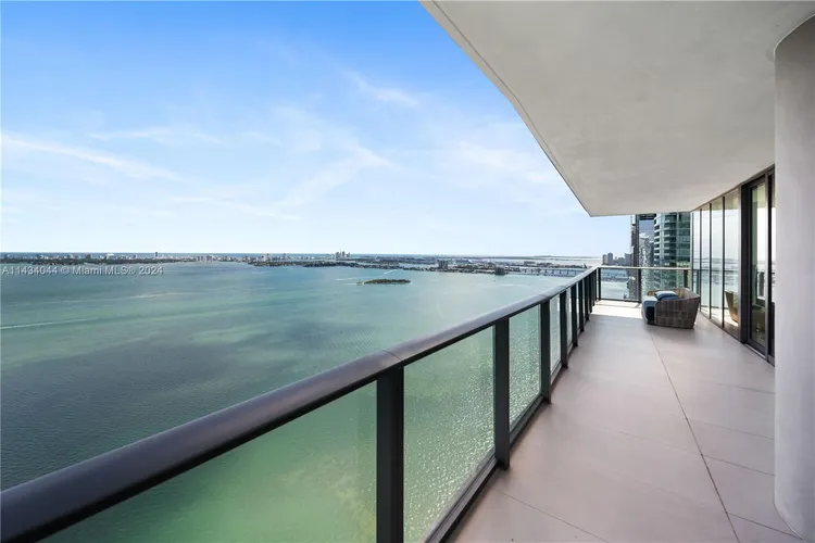 One Paraiso #4401 image #23