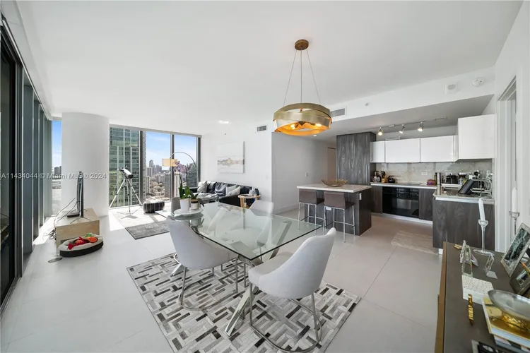 One Paraiso #4401 image #7