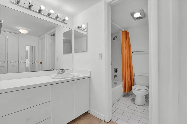 BISCAYA #116 image #11