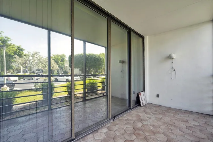 BISCAYA #116 image #14