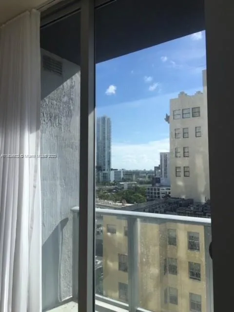 Centro #810 image #22