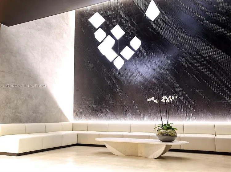 Centro #810 image #28